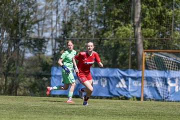 Bild 52 - wBJ Hamburger SV - Hertha BSC : Ergebnis: 5:2